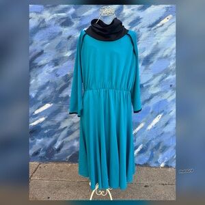 Myne Black and Teal Apparel